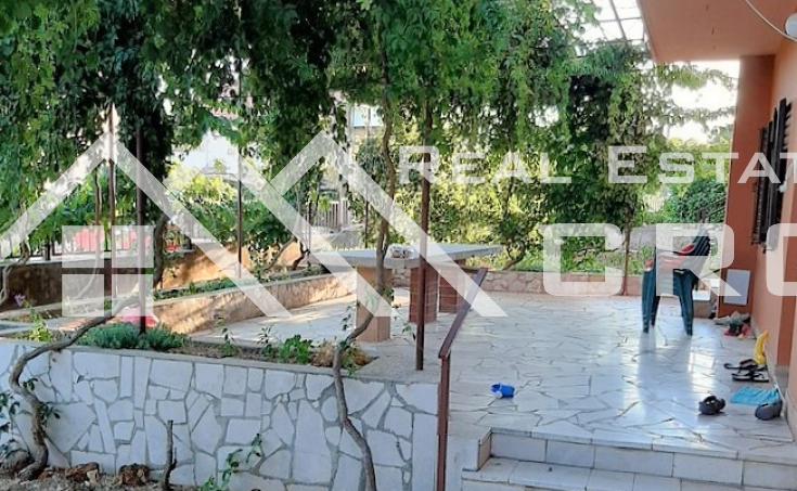 Family house in a peaceful environment, surroundings of Rogoznica, for sale (3)