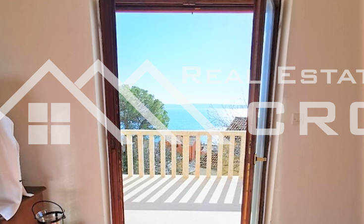 Spacious family house with a garage and a beautiful view of the sea, for sale (5)