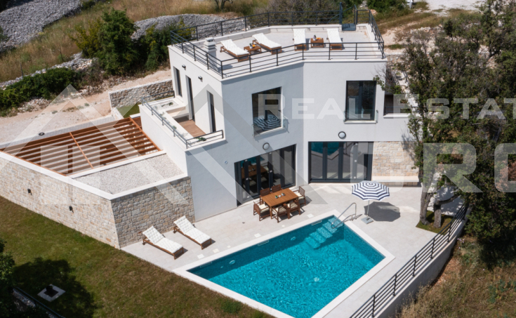 Brac properties - Elegant villa in a picturesque setting with wonderful views, for sale