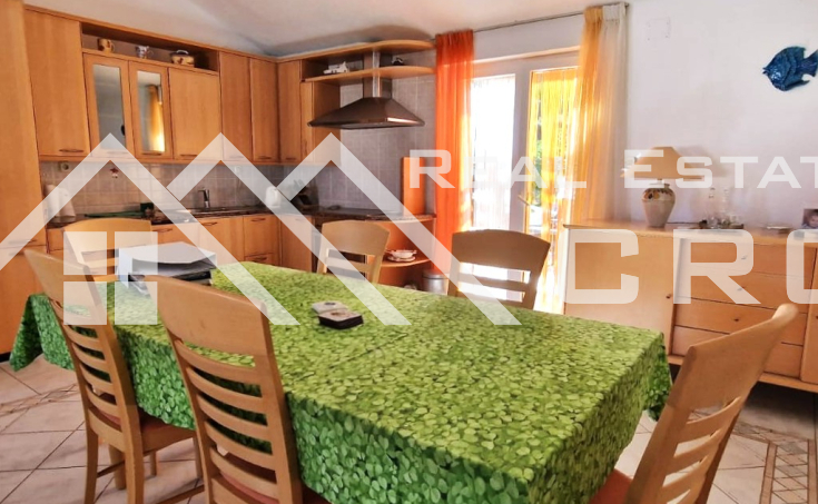 Family-style house on a large plot, in a serene and non-crowded environment, for sale (3)