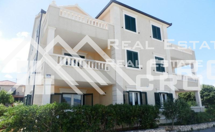 Flat-for-sale-in-Supetar