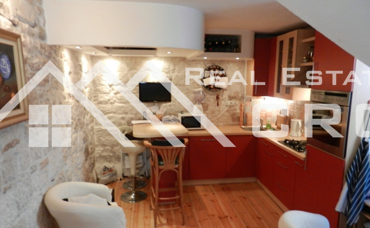 Renovated stone house, Trogir (7)