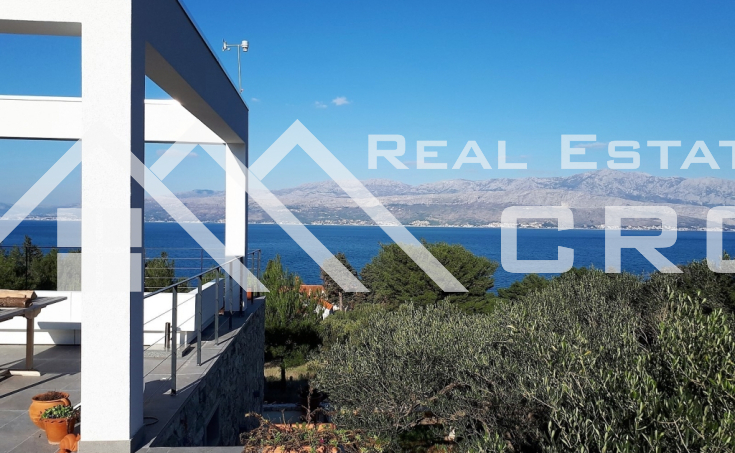 Modern villa with beautiful sea view for sale, Splitska, island Brac (12)