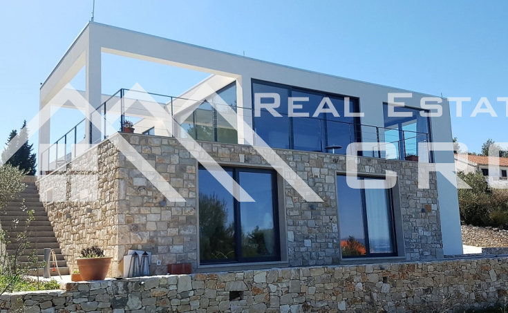 Modern villa with beautiful sea view for sale, Splitska, island Brac (9)