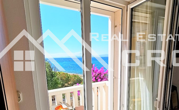 House with two apartments, placed in the first row to the sea and near a beach, for sale (4)